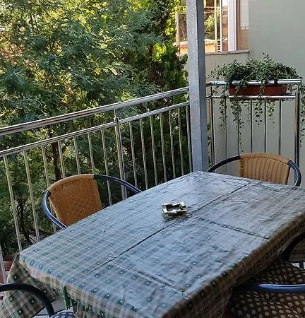 Danka Διαμέρισμα Πούλα